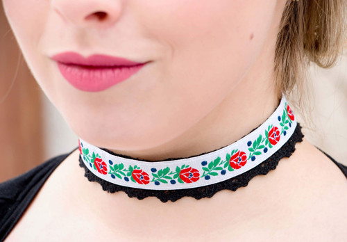 Folklorní choker — foto 2