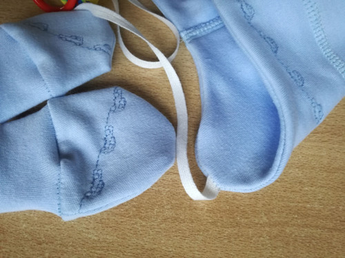 Kojenecká čepička — foto 2