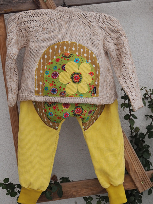 Krátký svetřík/bolérko — foto 2