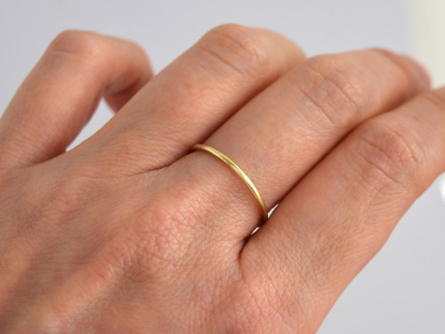 585/1000 zlatý prsten — foto 2