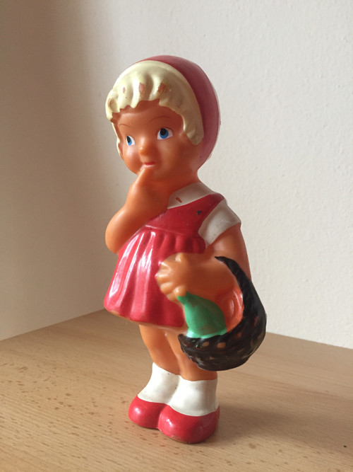 Retro Červená Karkulka — foto 3