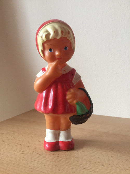 Retro Červená Karkulka — foto 4