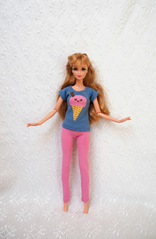 Komplet pro Barbie — foto 2