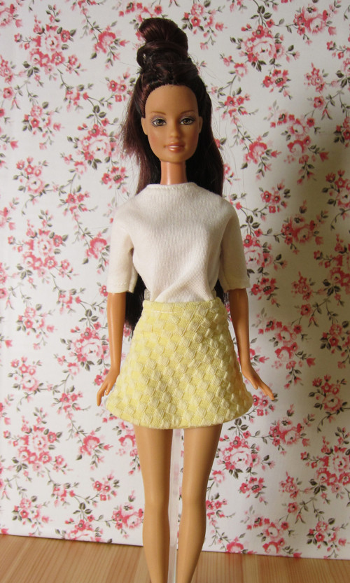 Jarní kostýmek pro Barbie — foto 2