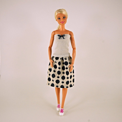Barbie - Krémové šaty — foto 2