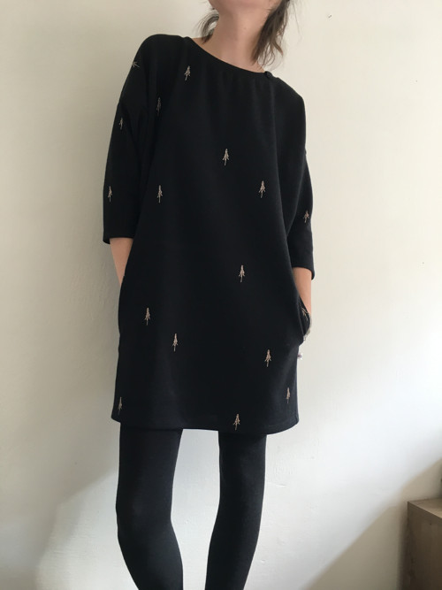 Mikino šaty — foto 4