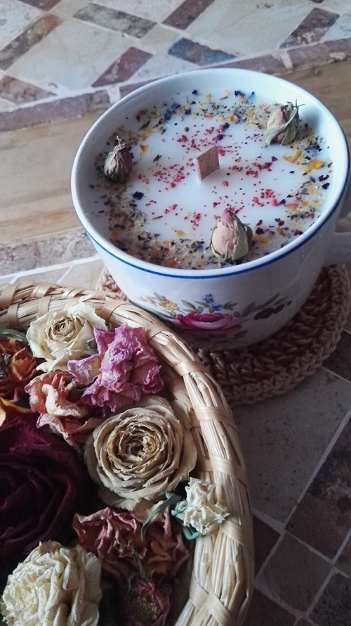 Hrníčkosvíčka Růženka — foto 2