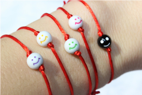 Keep smiling.. :) No Stress.. Kabbalah náramky — foto 3
