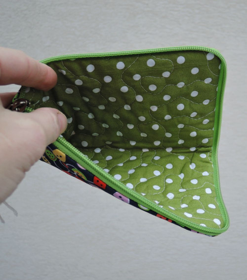 Obal na tablet - Veselé knoflíčky na přání — foto 4