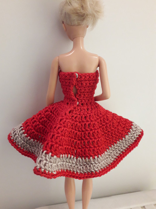 Šaty pro Barbie (červená, béžová) — foto 4