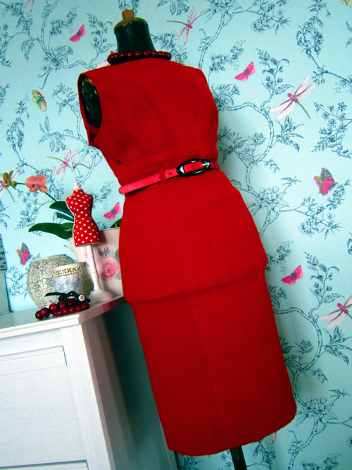 Little red dress — foto 2