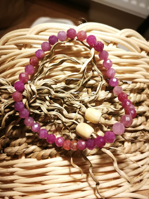 Náramek - broušený rubín — foto 4