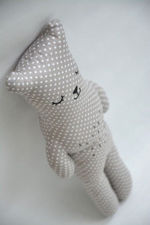 Bubu Bear grey, white dots II. — foto 3