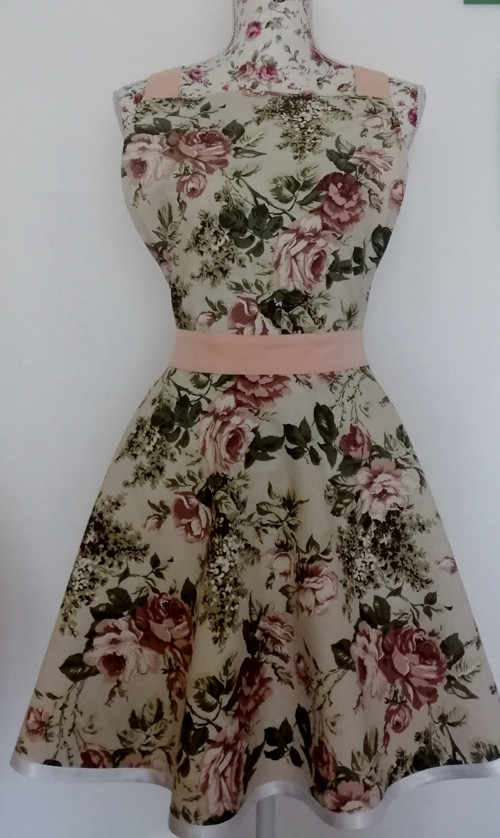 Zástěra-čajová růže — foto 2