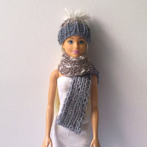 Oblečky pro Barbie - čepice, šála — foto 2