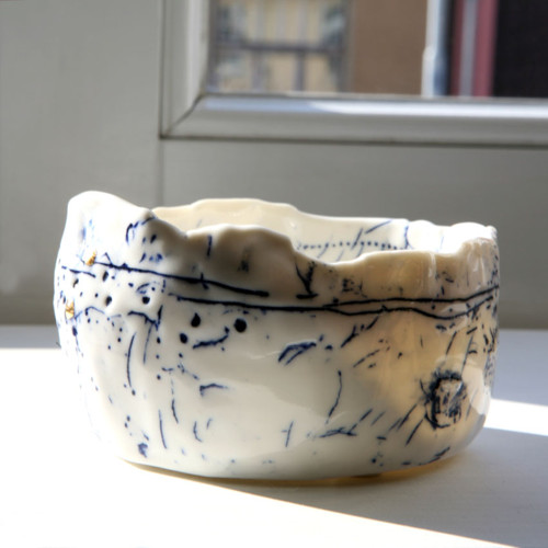 V objetí porcelánu (květináč) — foto 4