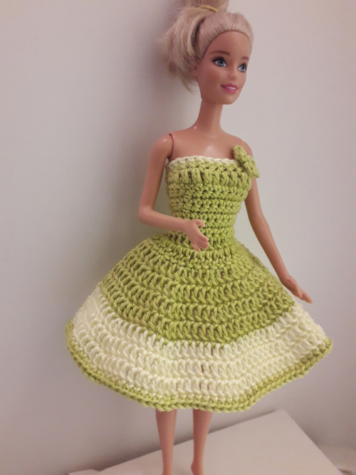 Šaty pro Barbie — foto 3