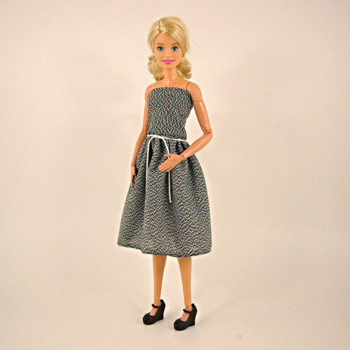 Barbie - Lehounké šaty — foto 2