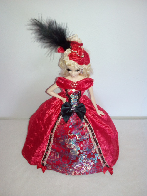 Šaty pro Barbie — foto 3