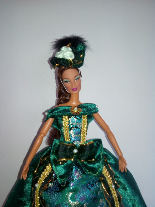 Šaty pro Barbie — foto 2