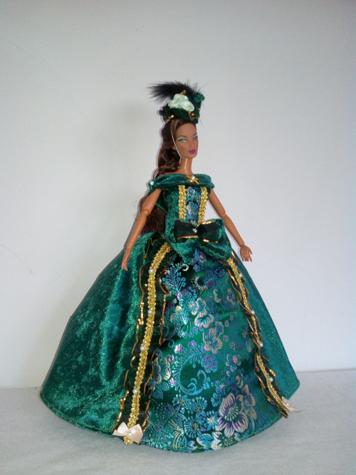 Šaty pro Barbie — foto 4