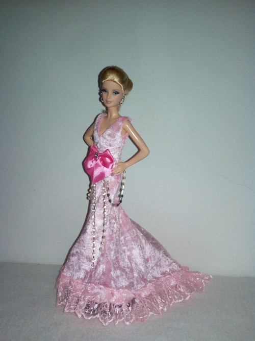 Šaty pro Barbie — foto 2