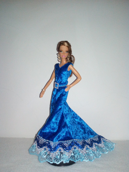 Šaty pro Barbie — foto 2