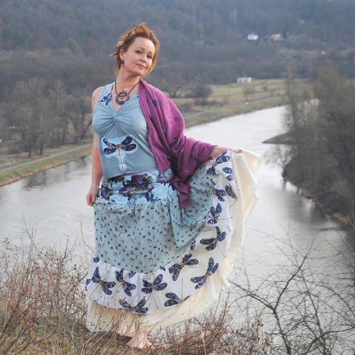 "Připravena k letu", volánová maxisukně — foto 5