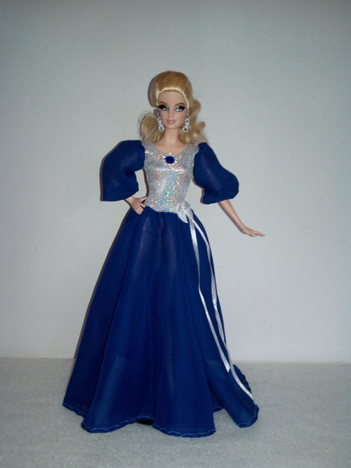 Šaty pro Barbie — foto 2