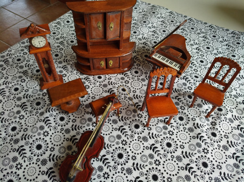 Dětský starožitný nábyteček — foto 3