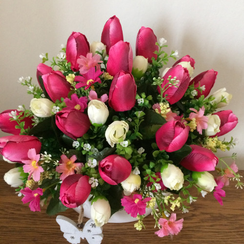 Tulipánková s motýlem — foto 2