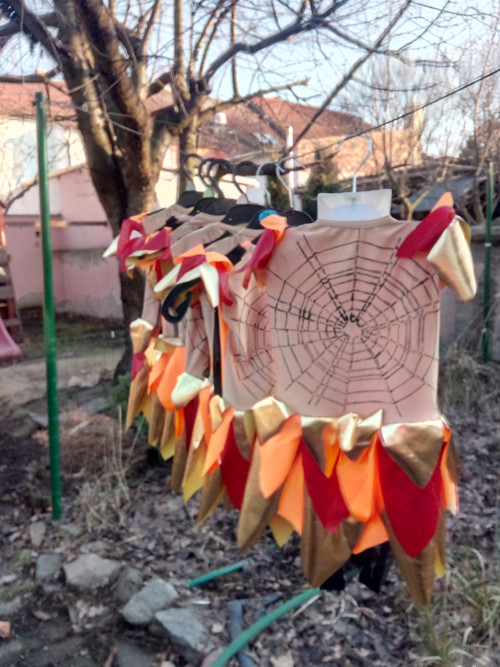 Kostým — foto 3