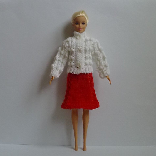 Oblečky pro Barbie - svetr — foto 2