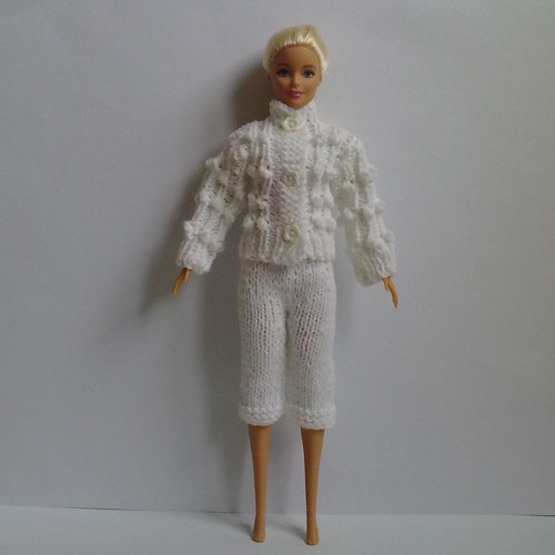 Oblečky pro Barbie - svetr — foto 3