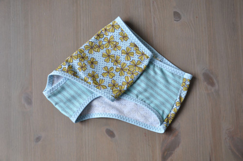 Cosy & Cutty kalhotky vel. M — foto 2
