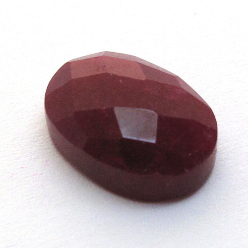 Kabošon broušený rubín ovál 14,1mm — foto 2