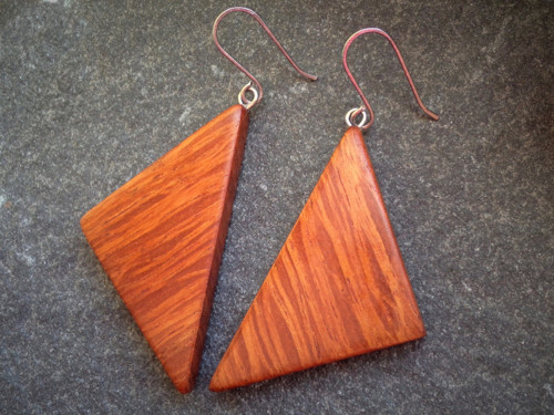 Dřevěné náušnice - lace sheoak — foto 2