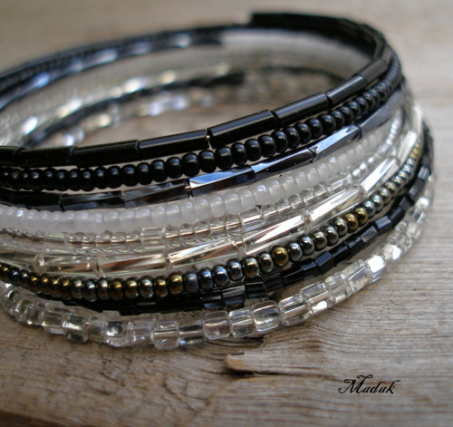 Silver and black ........... náramek na přání — foto 3
