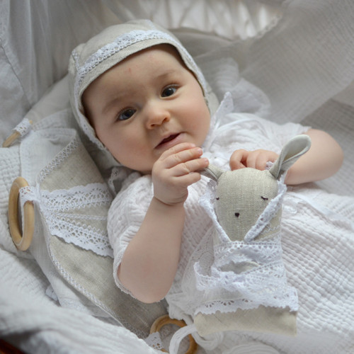 Zajíček lněný, miminko do lnu zavinuté — foto 2