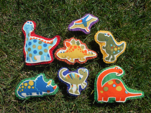 Brož Dinosaurus — foto 4