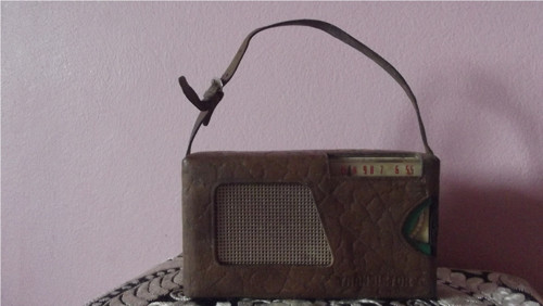 Radio TESLA DORIS Transistor 6 — foto 2