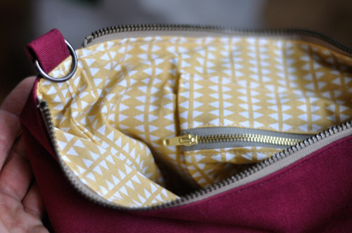 PENTABACKPACK - batoh a taška v jednom - vínový I — foto 3