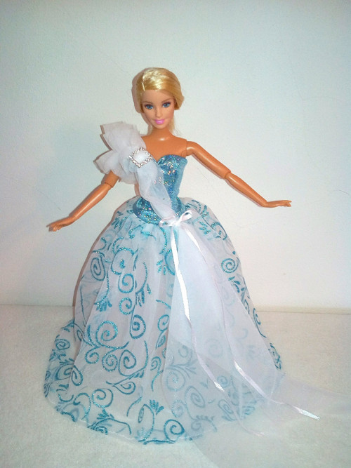 Šaty pro Barbie — foto 2