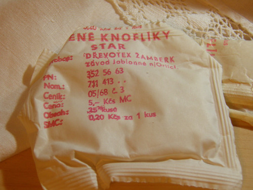 Nitěné knoflíky STAR — foto 3