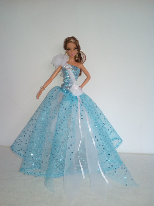 Šaty pro Barbie — foto 2