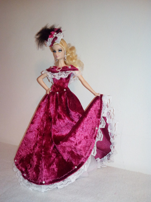 Šaty pro Barbie — foto 3