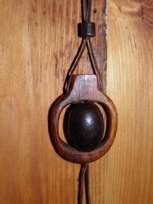 Dřevěný náhrdelník — foto 3