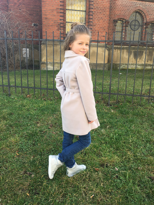Dívčí kašmírový kabátek — foto 3