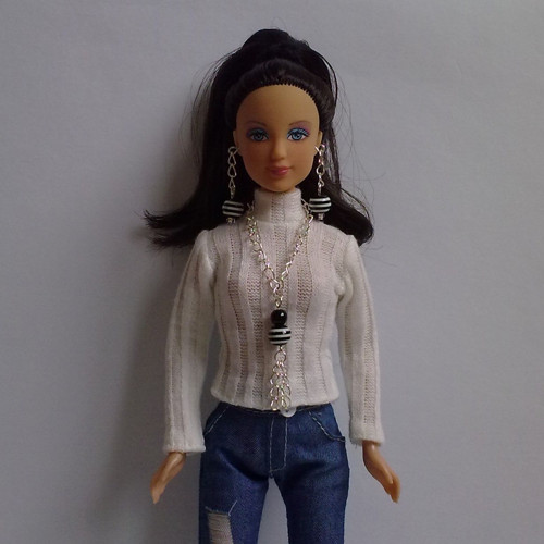 Šperky pro Barbie - náhrdelník, náušnice — foto 2