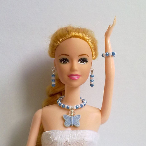 Šperky pro Barbie - náhrdelník, náušnice, náramek — foto 3